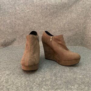 Chinese Laundry Hot Desert Women’s Wedge Side Zip Heel Booties